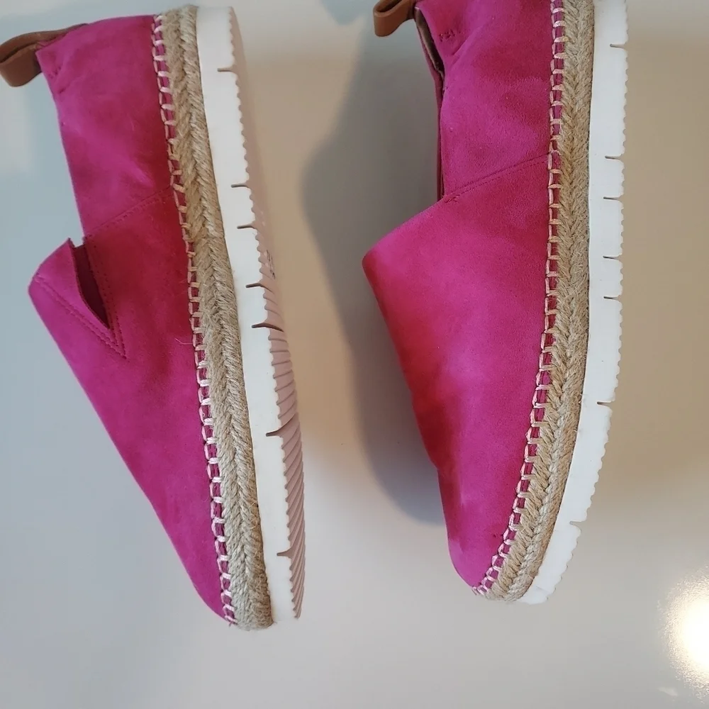 GENTLE Souls by Kenneth Cole pink Espadrilles